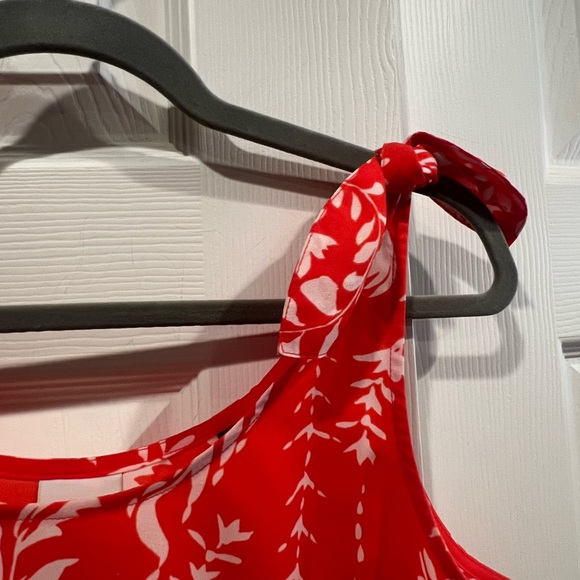 Cabi brand sleeveless tie top blouse - Picture 6 of 8